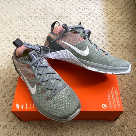 nike metcon dsx flyknit 2 vs metcon 4